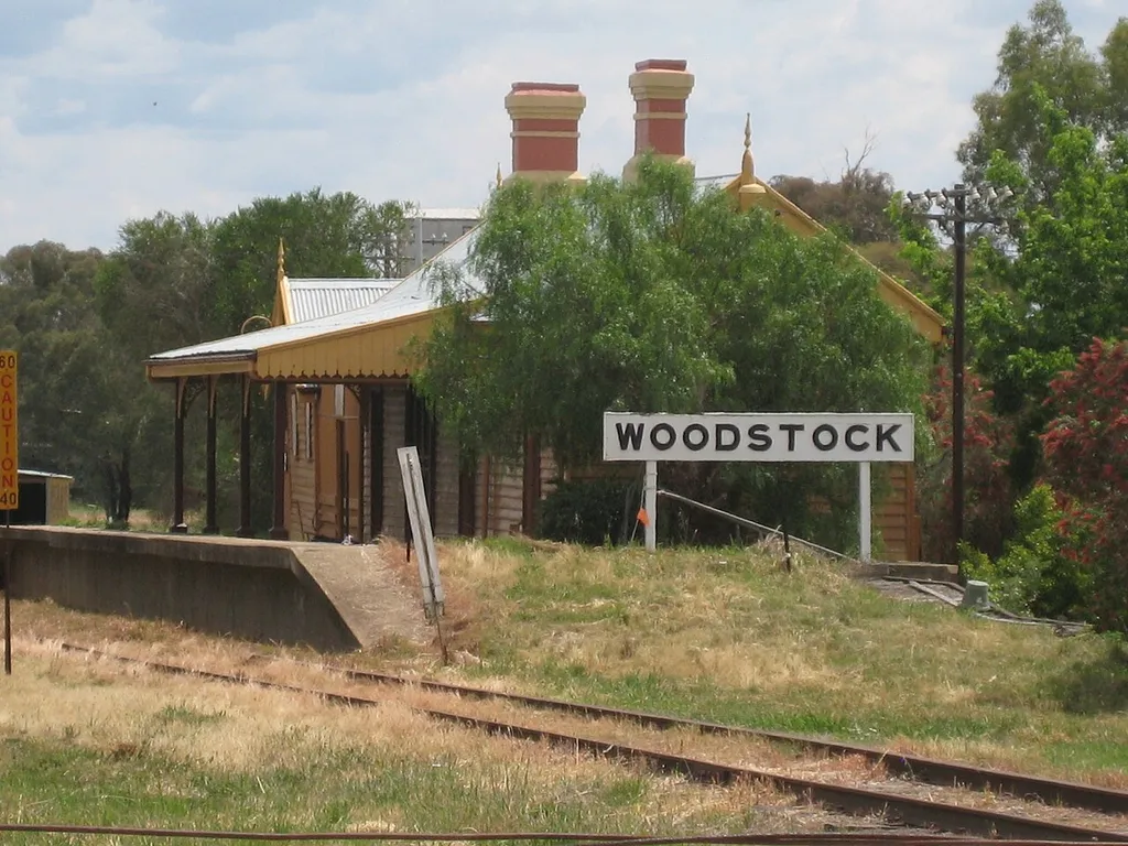 Woodstock railway station, New South Wales
