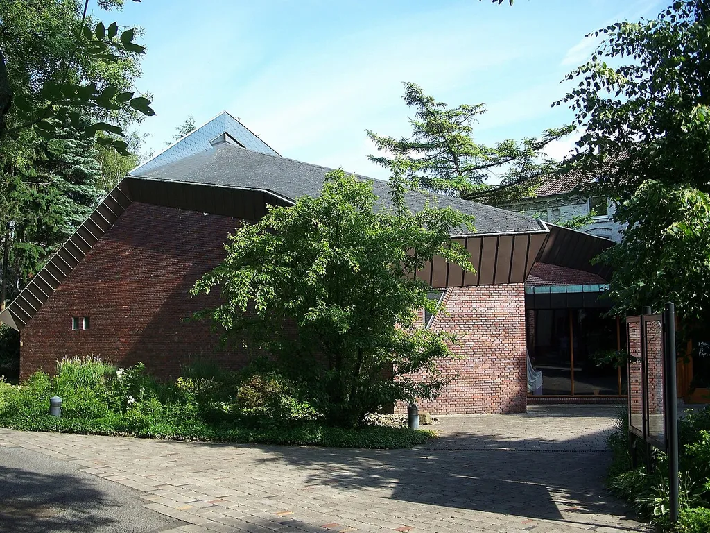 Kirche der Johannesgemeinde, entworfen von Hans Scharoun