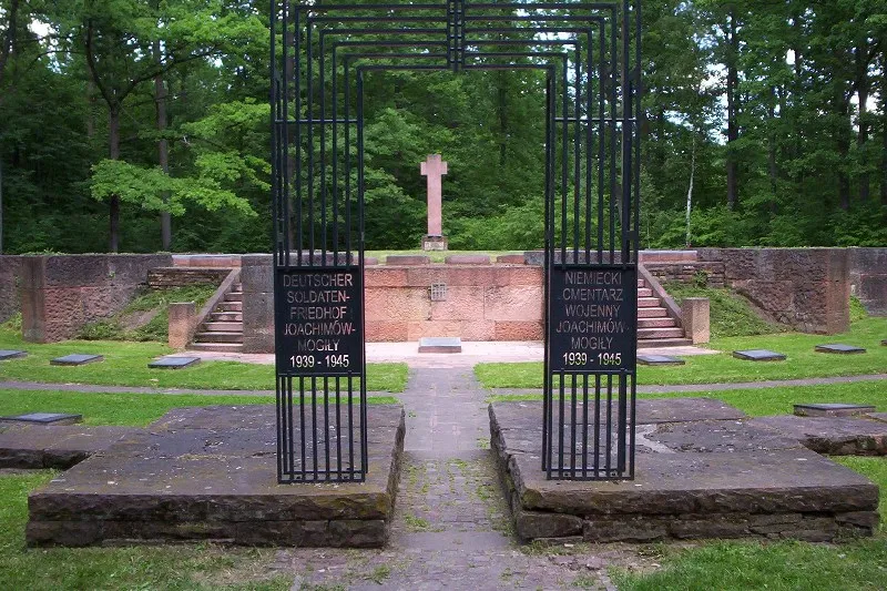 Joachimów-Mogiły German military cemetery