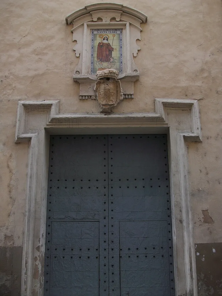 Portada barroca del monestir de Santa Clara de Xàtiva.