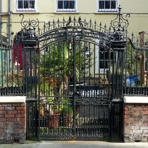 Railings And Gate To Number 14 Churchill House