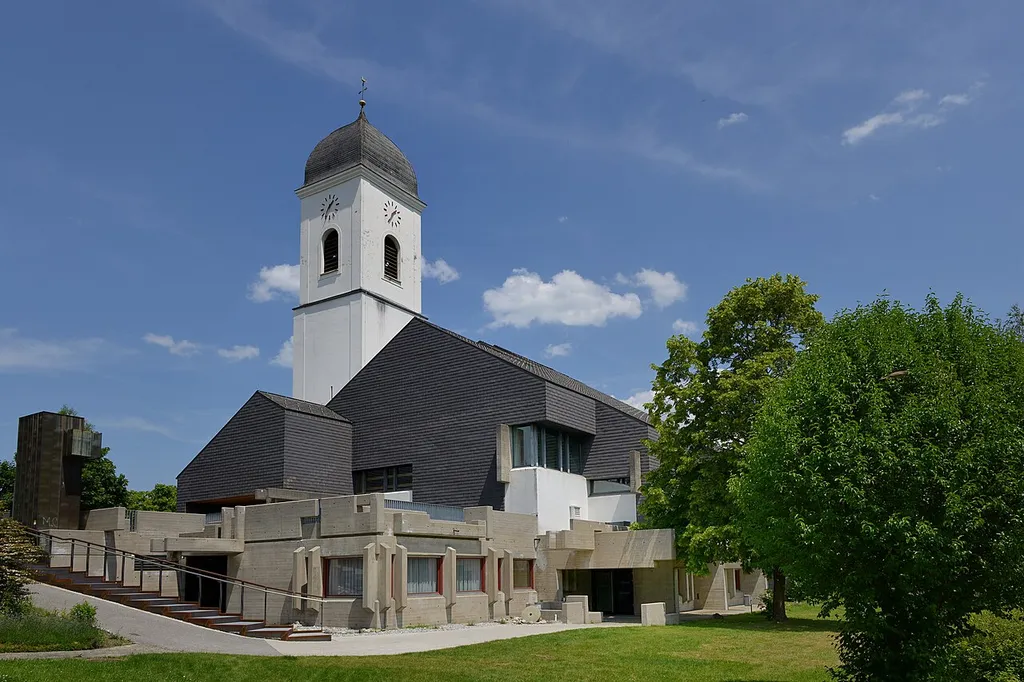 Pfarrkirche hl. Luzius, in Göfis bei Feldkirch in Vorarlberg.