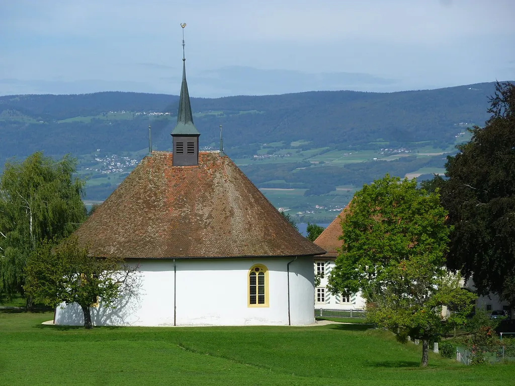 Ovale Kirche Chene-Paquier