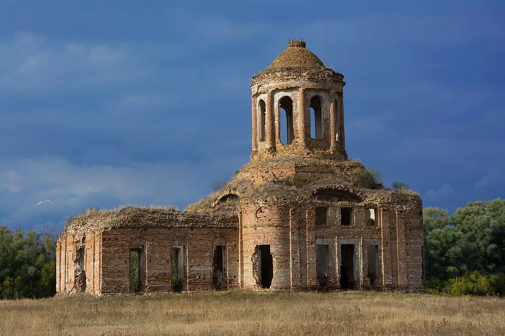 Church of the Nativity (brickwork), village Novobila , The stone church of the Nativity of the Virgin was built in the village of Novobila in 1832, and in 1846 - a bell tower and a stone fence. In 1928 the church was closed and its building was occupied by a granary. It was badly damaged during the war and was no longer restored or used. [1], [5]. Now the building is in poor condition and is gradually collapsing. The photo was taken on September 21, 2021. [1] Runov Valentin Alexandrovich "Novopskov and its environs". Signed for printing on May 20, 2002. Circulation 3000 copies. Donetsk Publishing House, Donetsk, East-Fakt Information and Publishing Agency. Mind. dr. l. 74. ISBN 5-901534-06-9. [5] Forostyuk, OD Orthodox Luhansk region in the years of persecution and tragic trials (1917-1988) / OD Forostyuk Luhansk: RIO of the Luhansk Institute of Internal Affairs, 1999. - 120 pp.ISBN 966-7448-38-Х. BBK E372.09 (4UKR). BBK T3 (4UKR-4LUG).