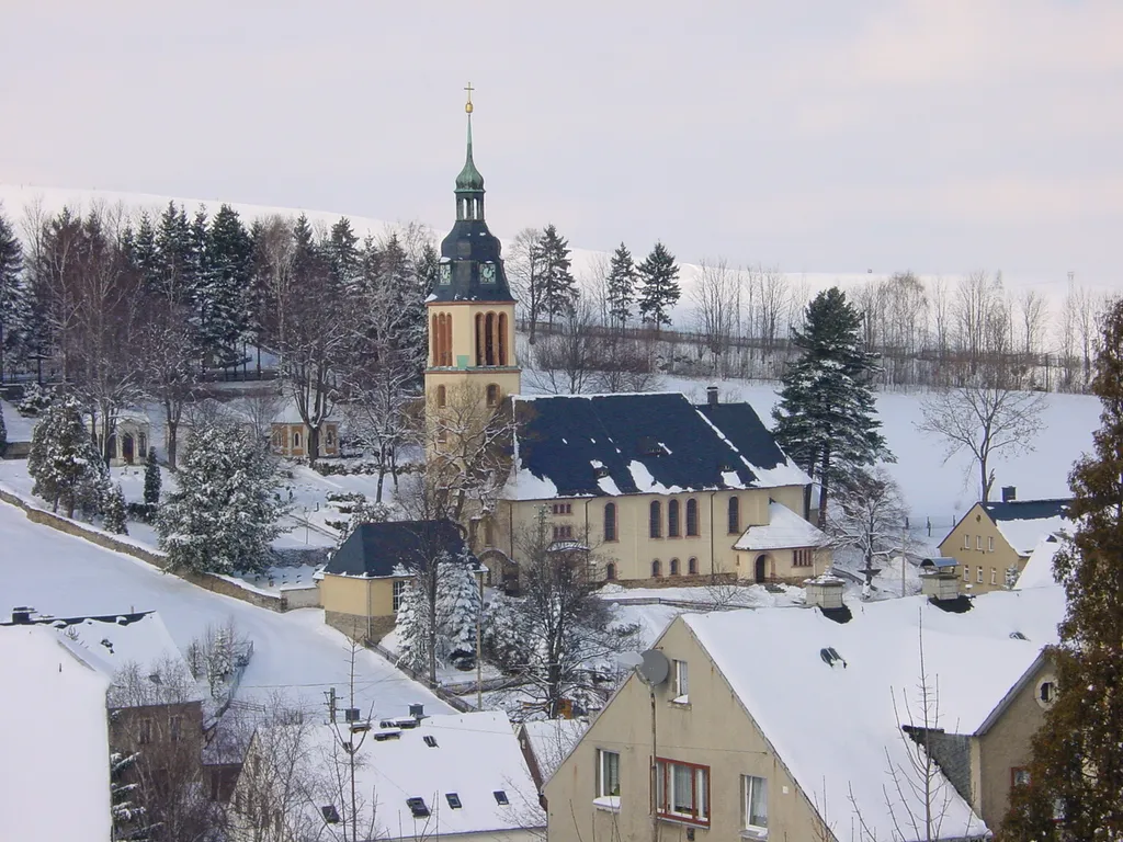 Himmelfahrtskirche in Cranzahl (Erzgebirge) am 24.02.2001 foto by geme