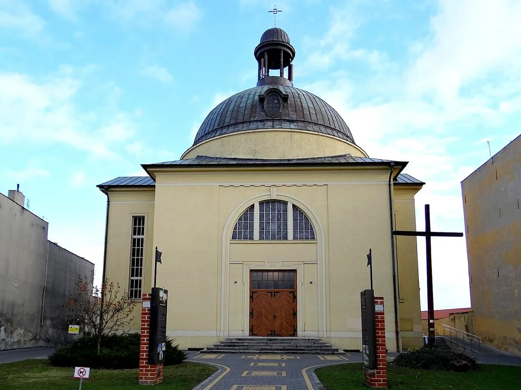Kruszwica. Kościół św. Teresy (1822)