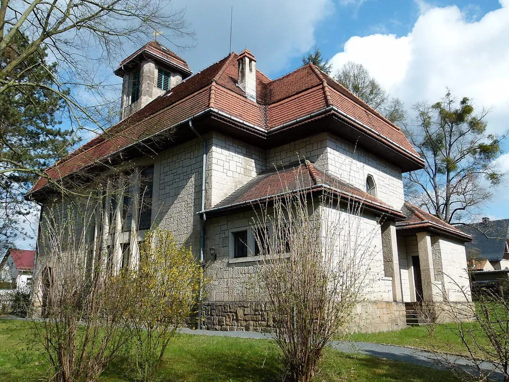 Evangelische Pfarrkirche Graupa, Lindenallee, Pirna, Sachsen