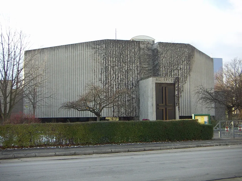 Hl.-Kreuz-Kirche (Großfeldsiedlung)