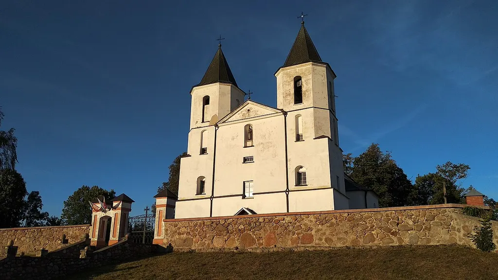 Kościół Matki Boskiej Pocieszenia w Zalesiu.