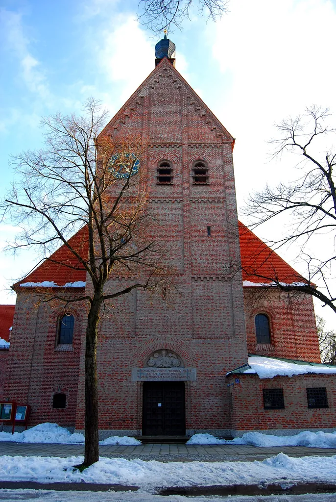 Stephanuskirche in München-Nymphenburg