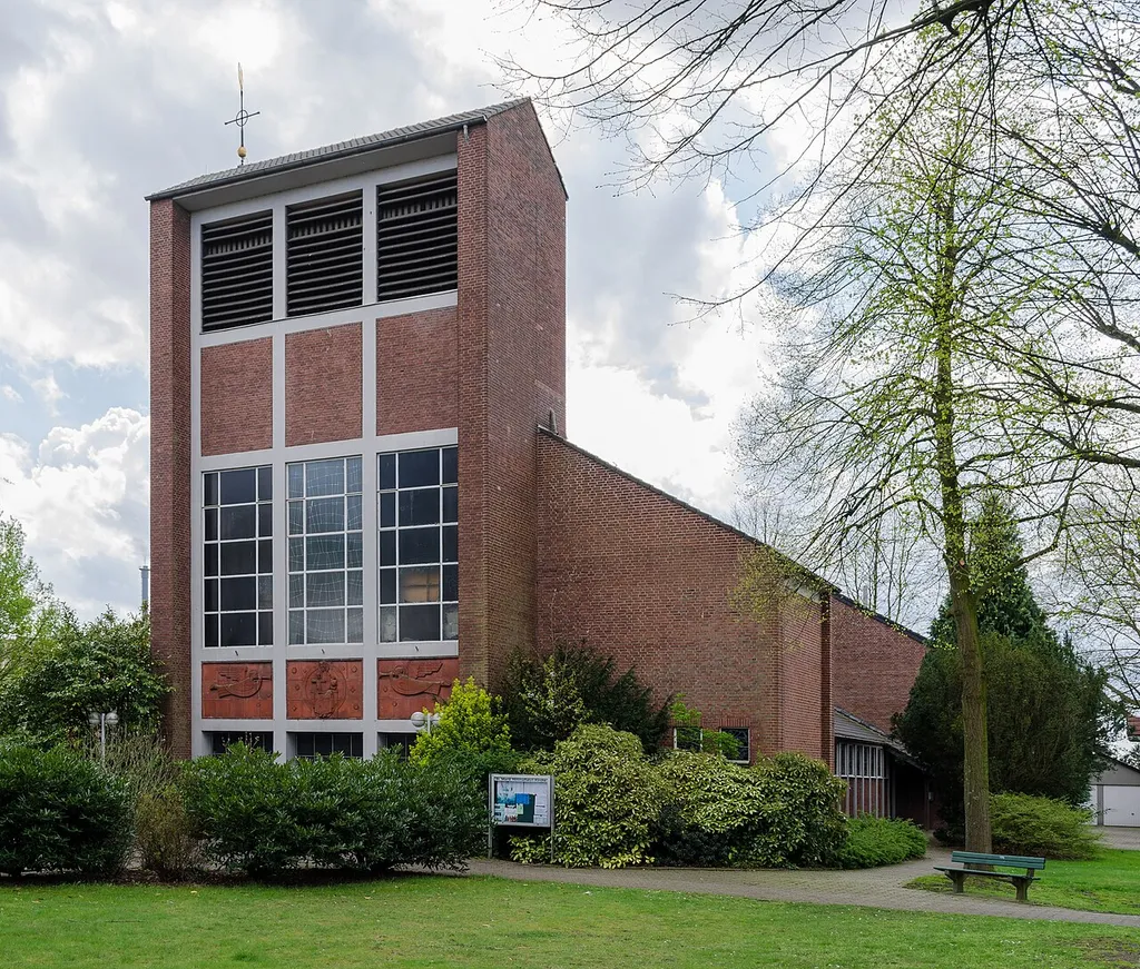 Rheinberg (North Rhine-Westphalia, Germany) – district Ossenberg – Catholic Church of the Assumption