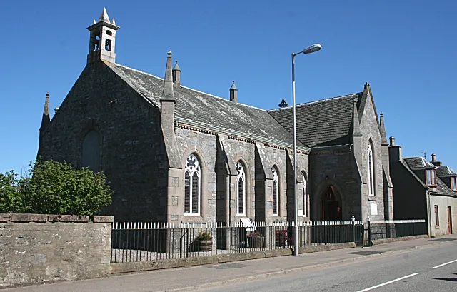 Tomintoul Church of Scotland This kirk was one of the 'Parliamentary' kirks designed by Thomas Telford, and it was built in 1826. However it has been altered so much since then that it isn't instantly recognisable as such. A porch was added, and the front remodelled with four buttressed bays and pointed Gothic-style windows. The alterations were carried out in 1900 to a design by John Robertson.