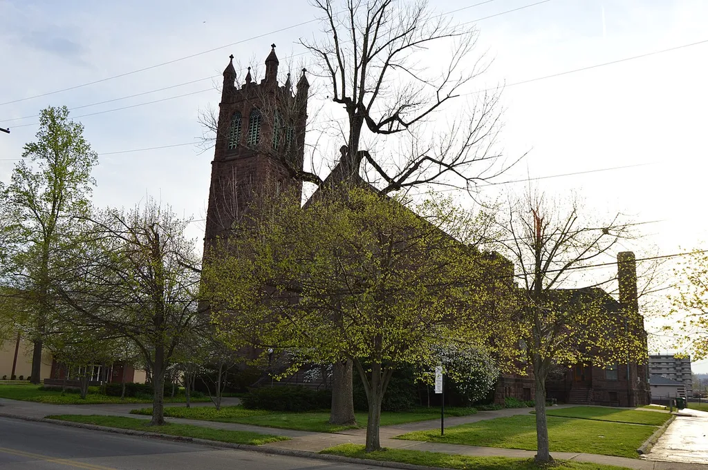 Front and northern side of Second Presbyterian Church, located at 801 Waller Street in Portsmouth, Ohio, United States. Built in 1911, it is listed on the National Register of Historic Places.