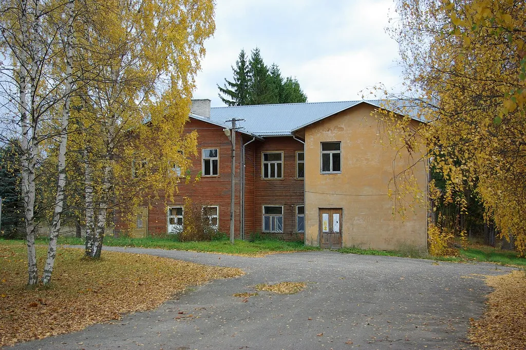 Obinitsa kool-kirik