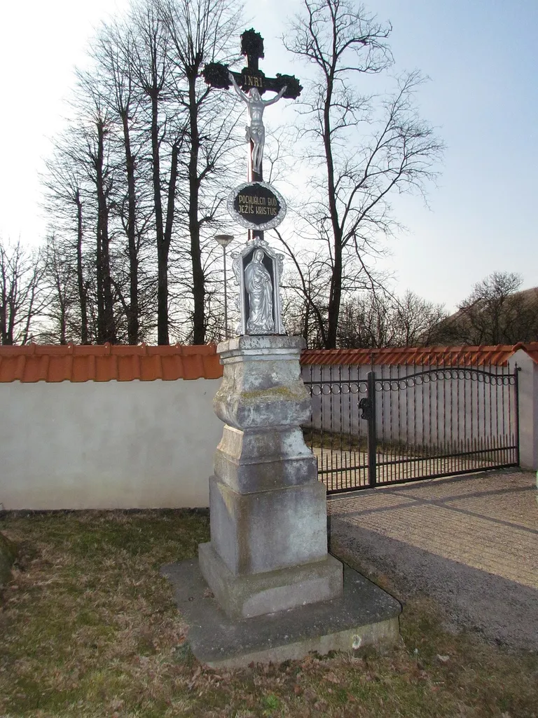 Wayside cross in Střížov, Vladislav, Třebíč District.