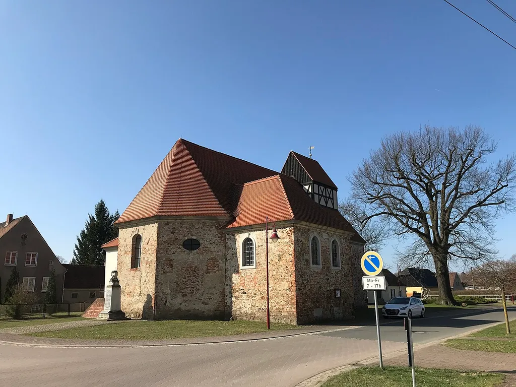 Die Dorfkirche Bornsdorf ist eine spätgotische Saalkirche aus dem 15. Jahrhundert in Bornsdorf, einem Ortsteil der Gemeinde Heideblick im Landkreis Dahme-Spreewald in Brandenburg.