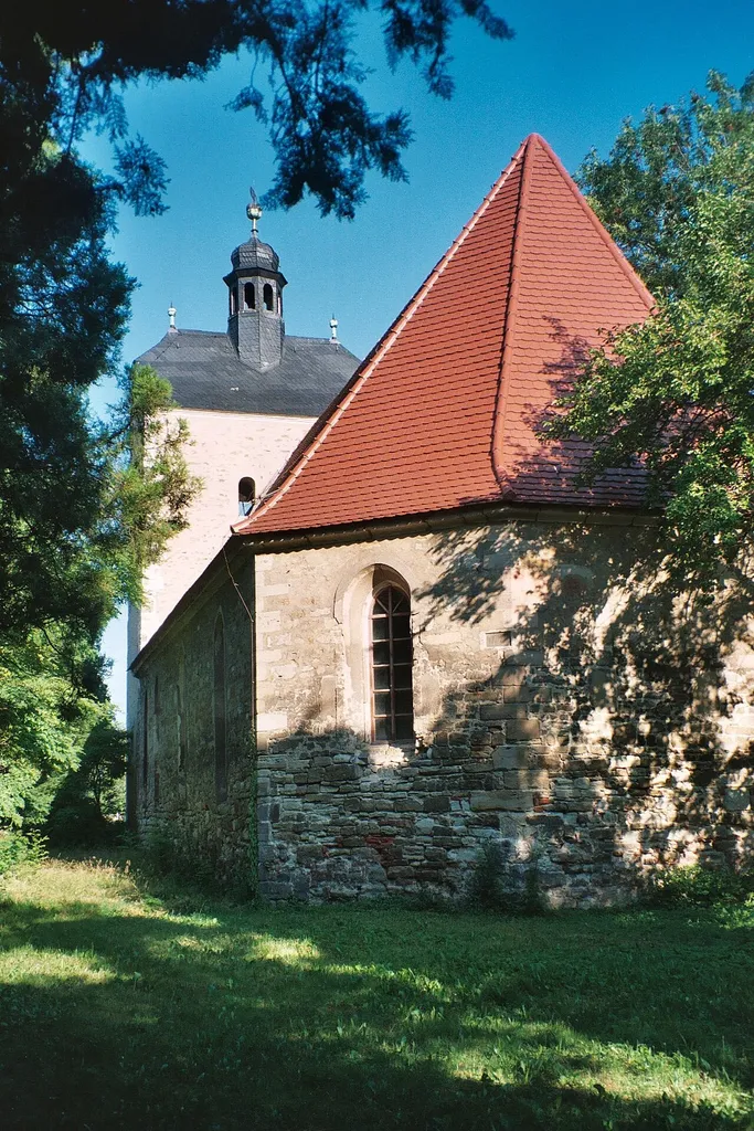 Hohenweiden (Schkopau), the village church