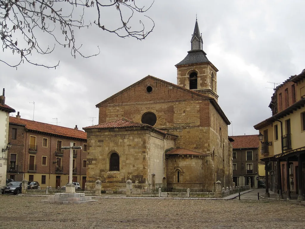 Iglesia de Nuestra Señora del Mercado, León (España).