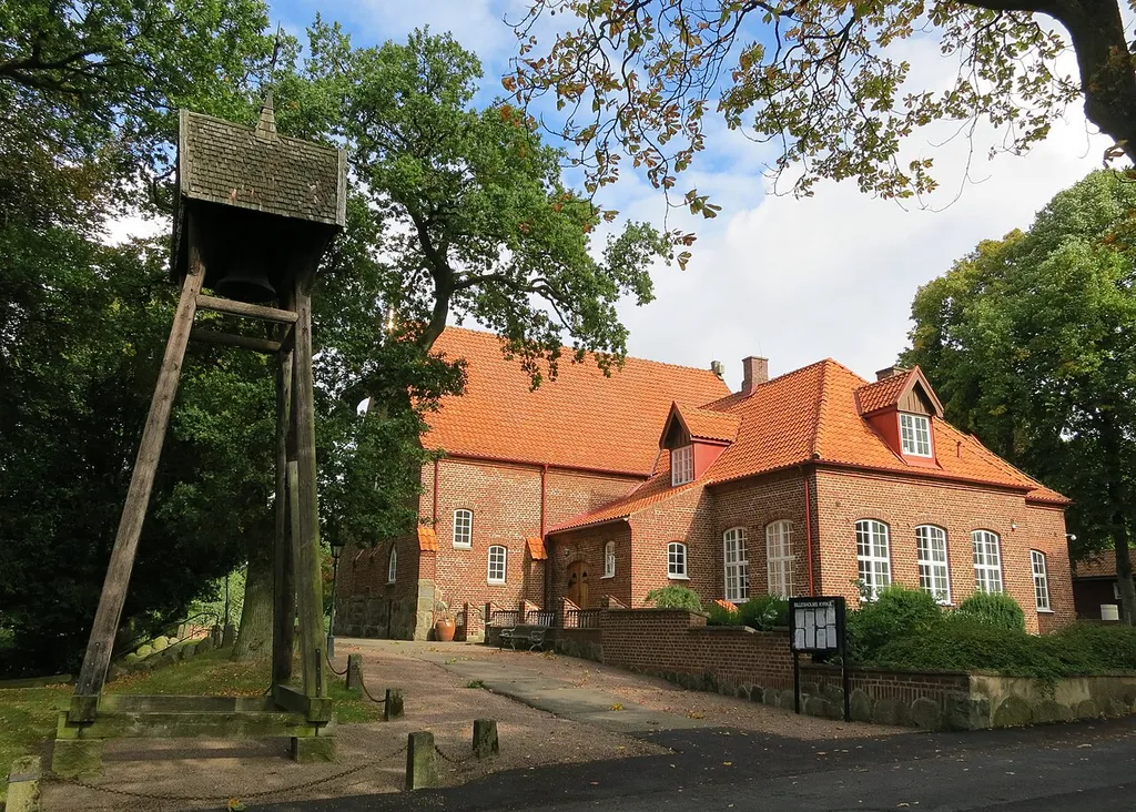 Billesholms kyrka i september 2012