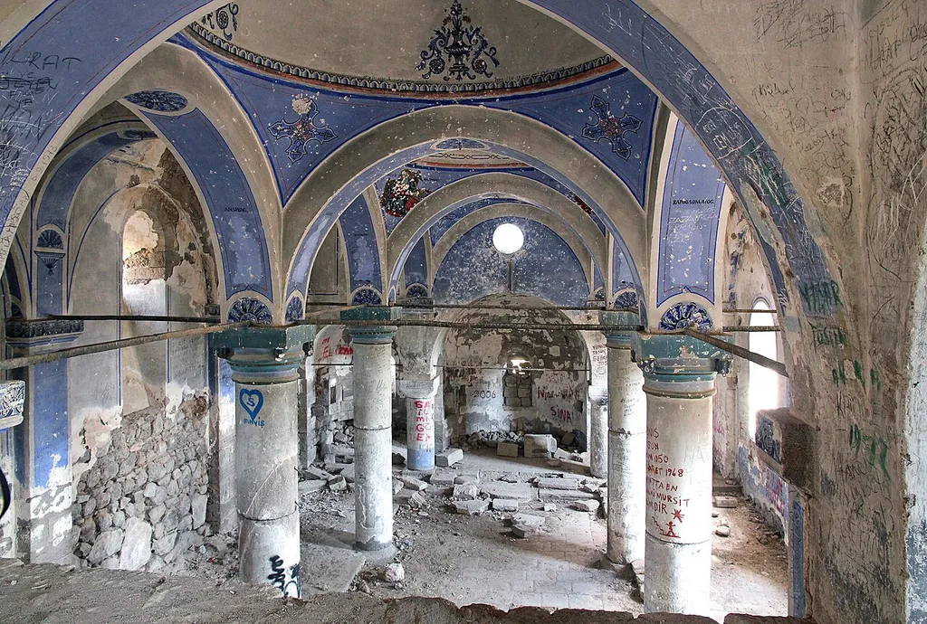 Kirche von Küçükköy bei Niğde, Türkei, Blick von der Galerie nach Osten