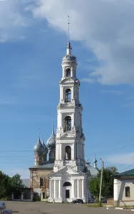 Belltower and church of Saint George (Yurievets)