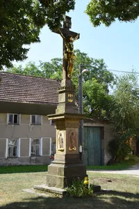 Wayside cross in Bohuňovice near church