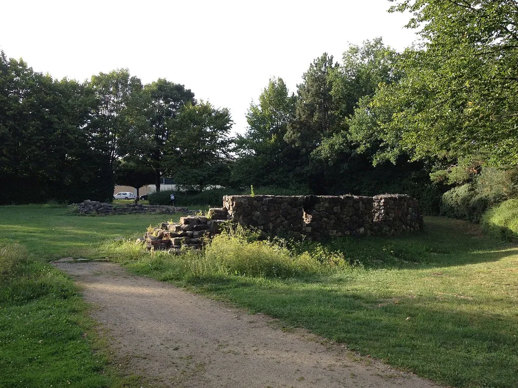 Caste "Burg im Hayn" in Obertshausen, County Offenbach, Hesse, Germany