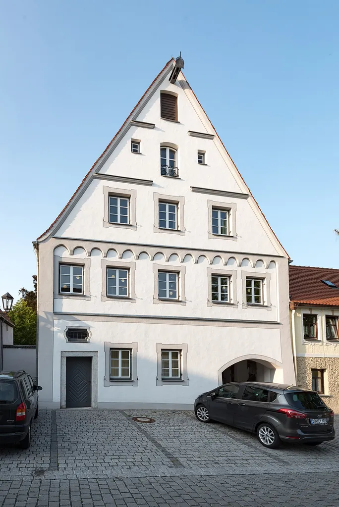 Monheim (Schwaben), Am Klosterhof 3