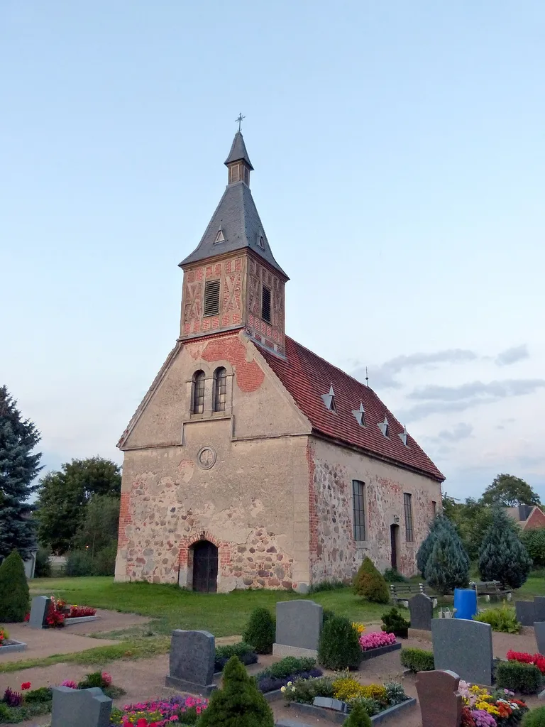 Kirche in Werder bei Altentreptow