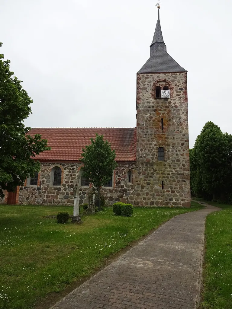 Kremkau ist ein Ortsteil der Stadt Bismark (Altmark) im Landkreis Stendal in Sachsen-Anhalt