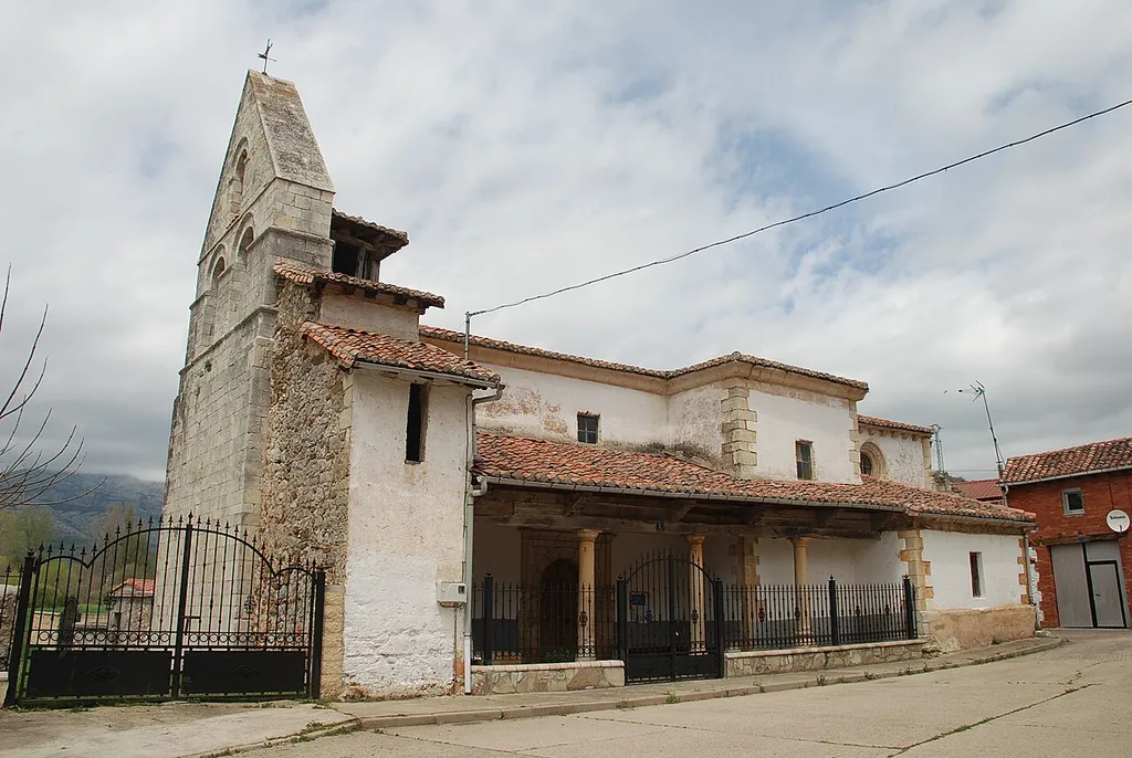 Church of Saint Isidore the Laborer in Viduerna (Palencia, Castile and León). It has a triangular Romanesque belfry. A single nave with Latin cross plan. Excellent baptismal font of the s. XVIII.