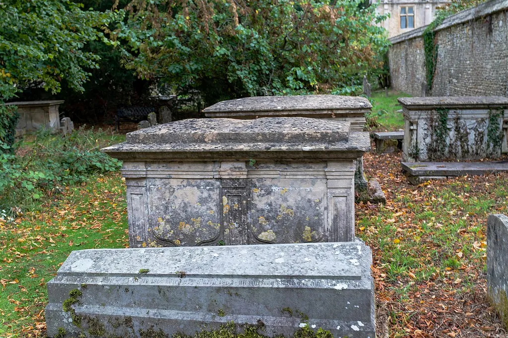 Corsham: G. NEALE MONUMENT IN CHURCHYARD ABOUT 1 METRE NORTH OF S. NEALE MONUMENT, NORTH OF NORTH WEST END OF CHURCH OF ST BARTHOLOMEW