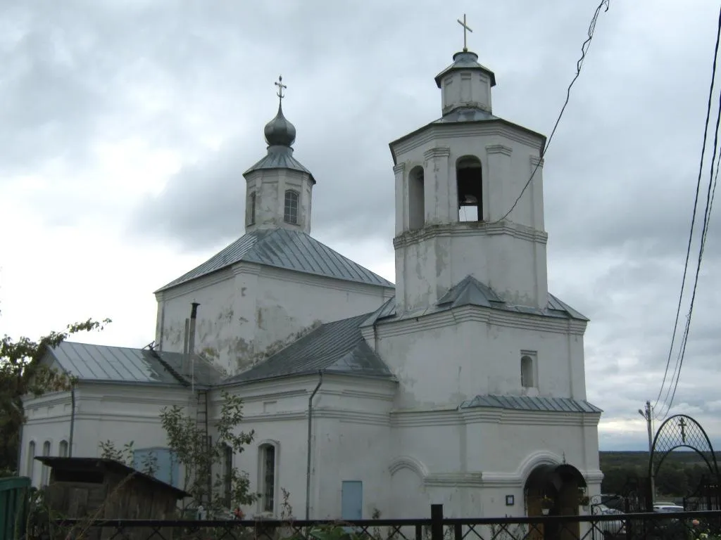 Архангельская церковь в с. Чертовицы