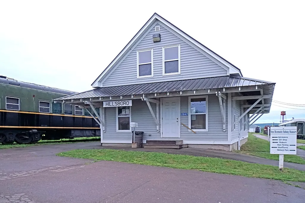 I was surprised to find the New Brunswick Railway Museum, it is located in Hillsborough, that preserves the history of the Canadian Railroad. Because I was here so early (about 4:30am) the place was closed but I will have to visit it again when opened. The collection about 27 pieces of rolling stock, including passenger cars, freight cars and maintenance-of-way equipment. Steam engines and other equipment were in large sheds and they were not open one I was there.