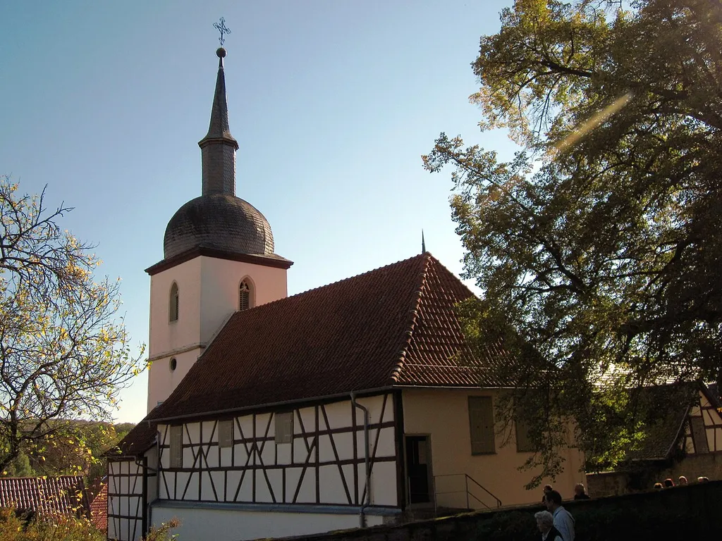 Kirche von Bonnland - Ansicht vom Friedhof (aus dem 17. Jahrhundert)