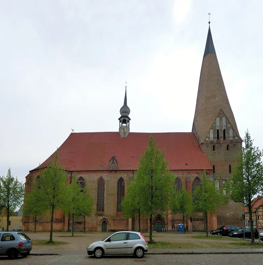 Bützow, Stiftskirche