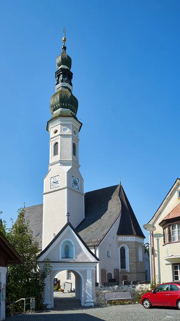 Katholische Pfarrkirche St. Michael Geinberg, Ansicht von Südosten