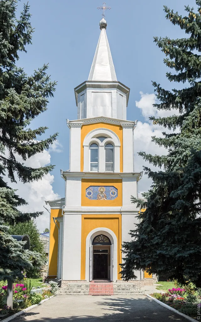 Адрес: Единцы, ул. Максима Горького 3/2