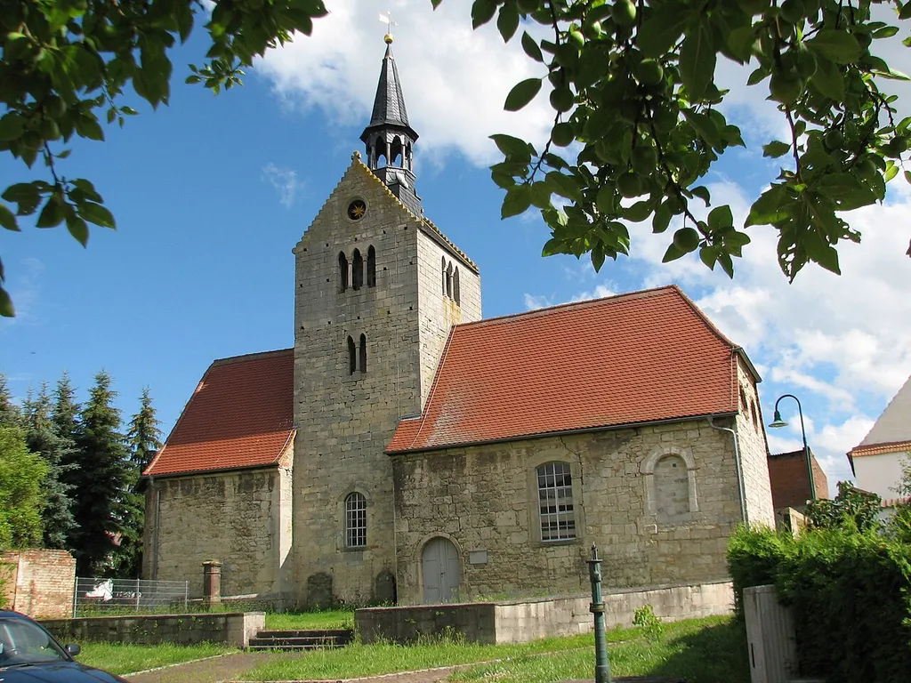 St.-Pankratius-Kirche zu Pödelist, Vorderansicht (2017)