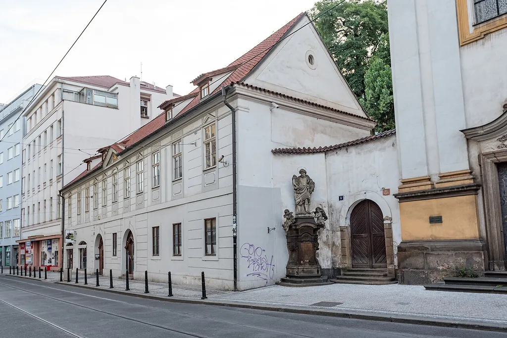 Praha 1, Nové Město, Spálená 80-6, Klášter trinitářů