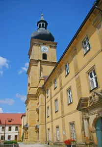 '''Ensemble Kloster Ensdorf mit Hauptstraße'''