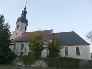 Evangelische Pfarrkirche und Kirchhof Klix (Sachgesamtheit) Hauptstraße 30