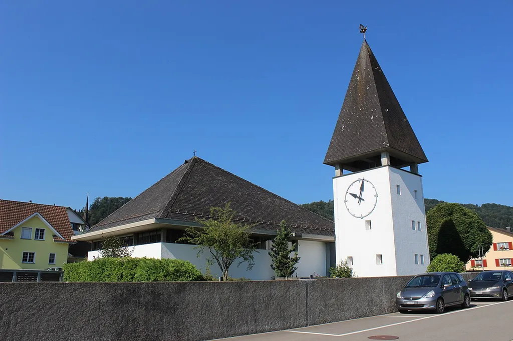 Evangelische Kirche Bichelsee aus Richtung Westen