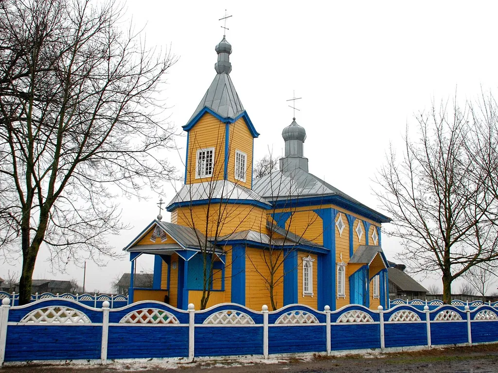 Покровская приходская церковь (Белоруссия, Брестская обл., Дрогичинский район, с. Радостово, ул.Школьная, д. 45)