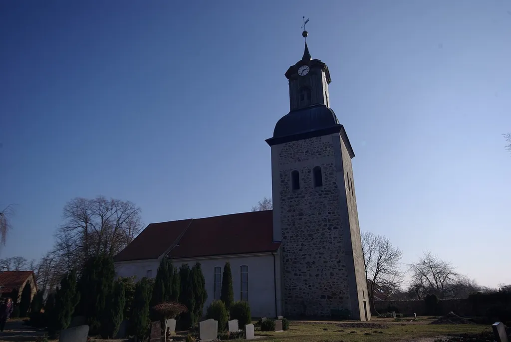 Steinhöfel, Ortsteil Heinersdorf. Die Dorfkirche steht unter Denkmalschutz. Die Kirche ist Station des Jakobsweg in Brandenburg.