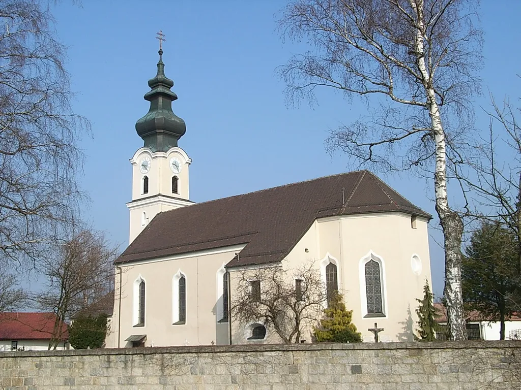Neukirchen vorm Wald, St Martin Parish Church from south-east.