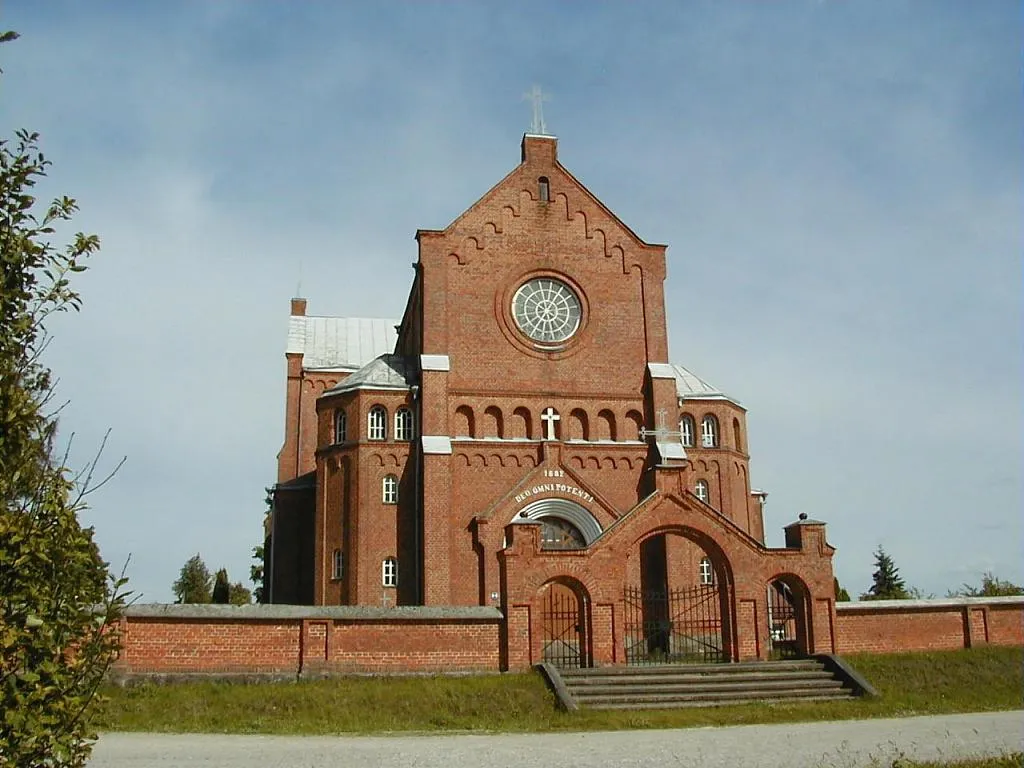 Kałup - kościół rzymskokatolicki p.w. Najświętszego Sakramentu