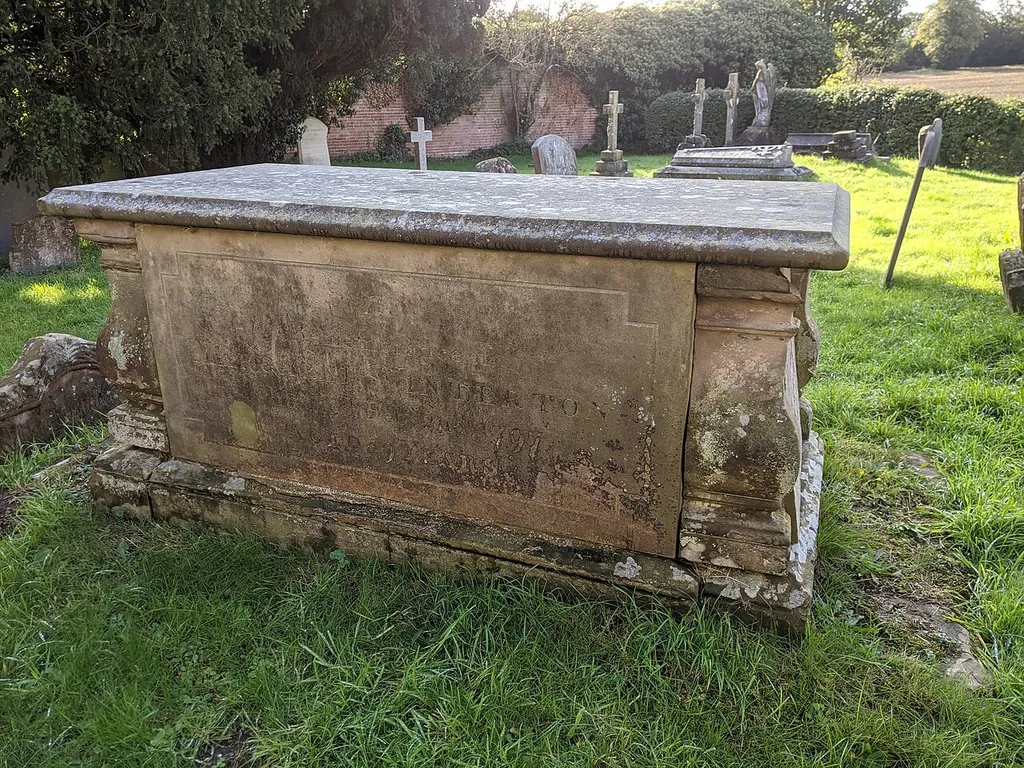 Wolston, 2 Chest Tombs Approximately 4 Metres South Of South Transept Of Church Of St Margaret.