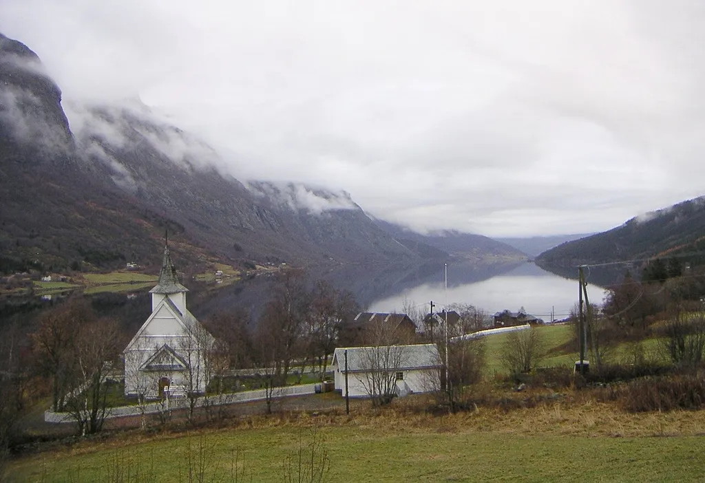 Øye church