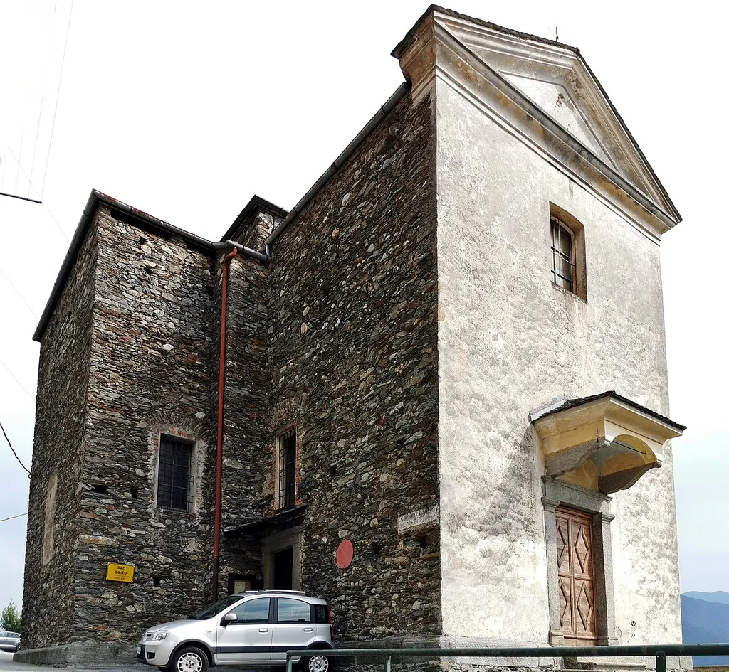 Chiesa di San Carlo (Gravedona ed Uniti), in località San Carlo.